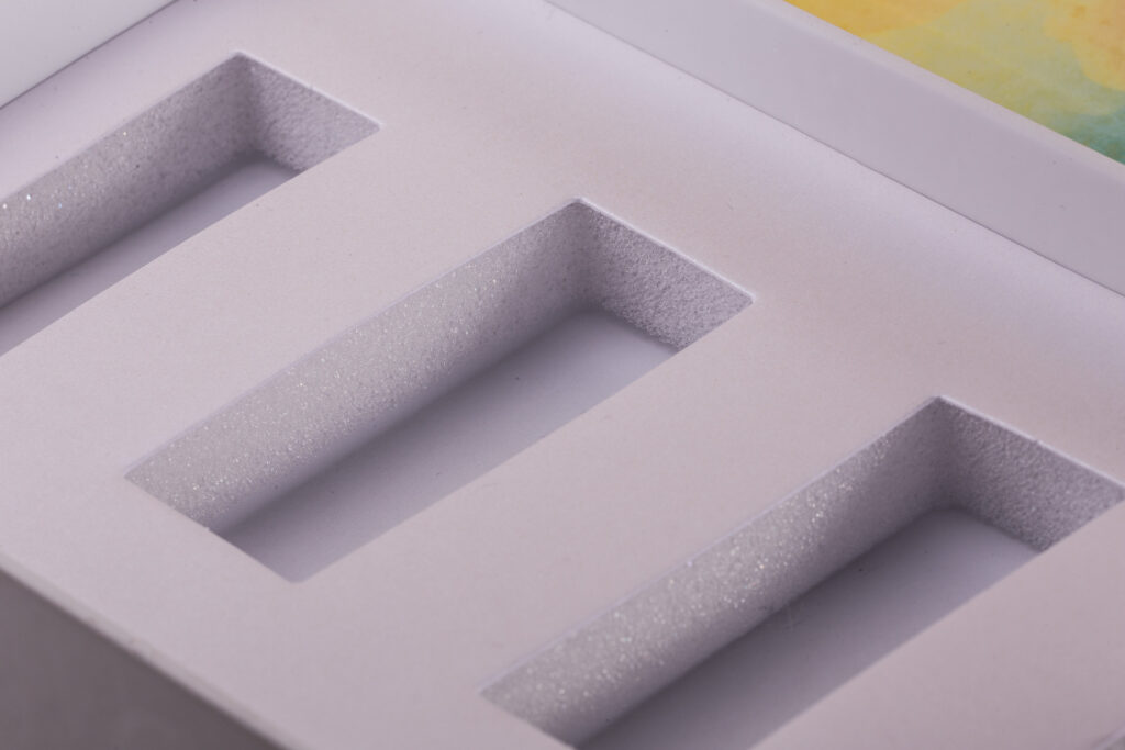 biala kaszerowana wkladka img 0989