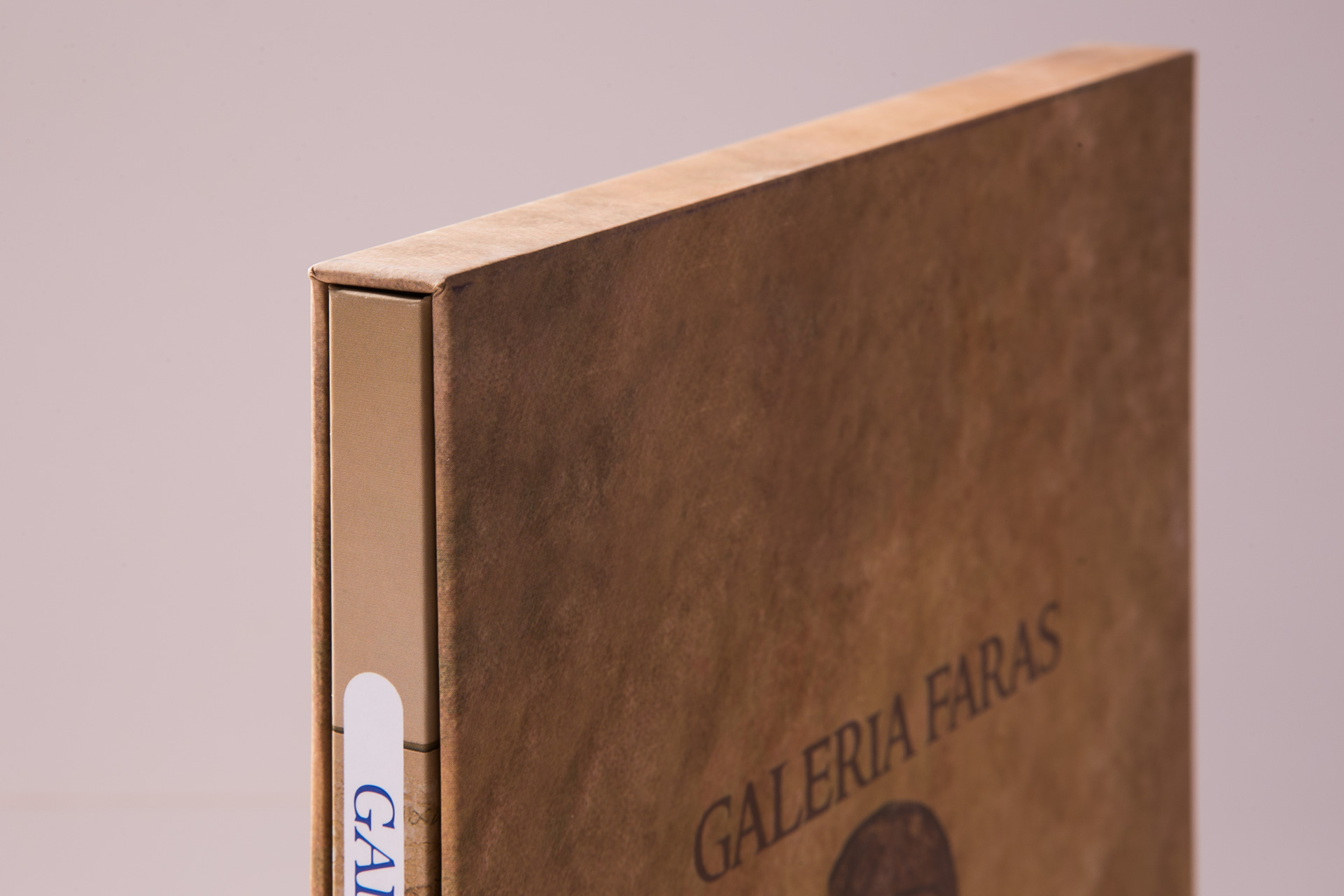 etiu na ksiazke zblizenie img 8178 edit