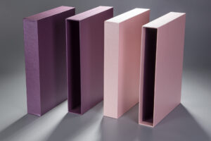 etui rowkowane rozne kolory img 1356