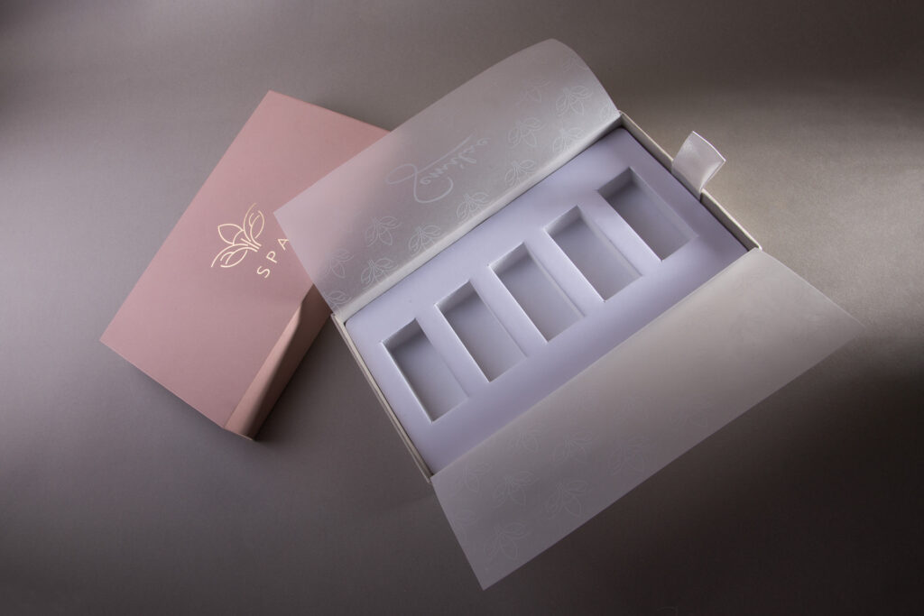 luksusowy zestaw prezentowy z kosmetykami w pudelku img 0975 edit