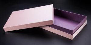 otwarte pudelko z burta img 1516