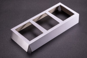 prosta wkladka z kartonu 2mm bielonego e42a2038