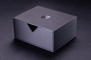 pudelko luksusowe z wycieciem e42a2066 edit