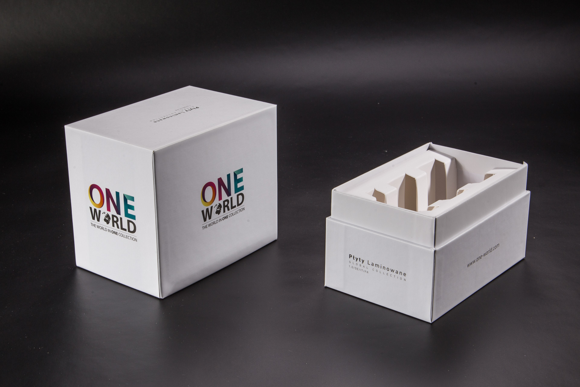 Pudełko z burtą na wzorniki kolorów typu wachlarzyk