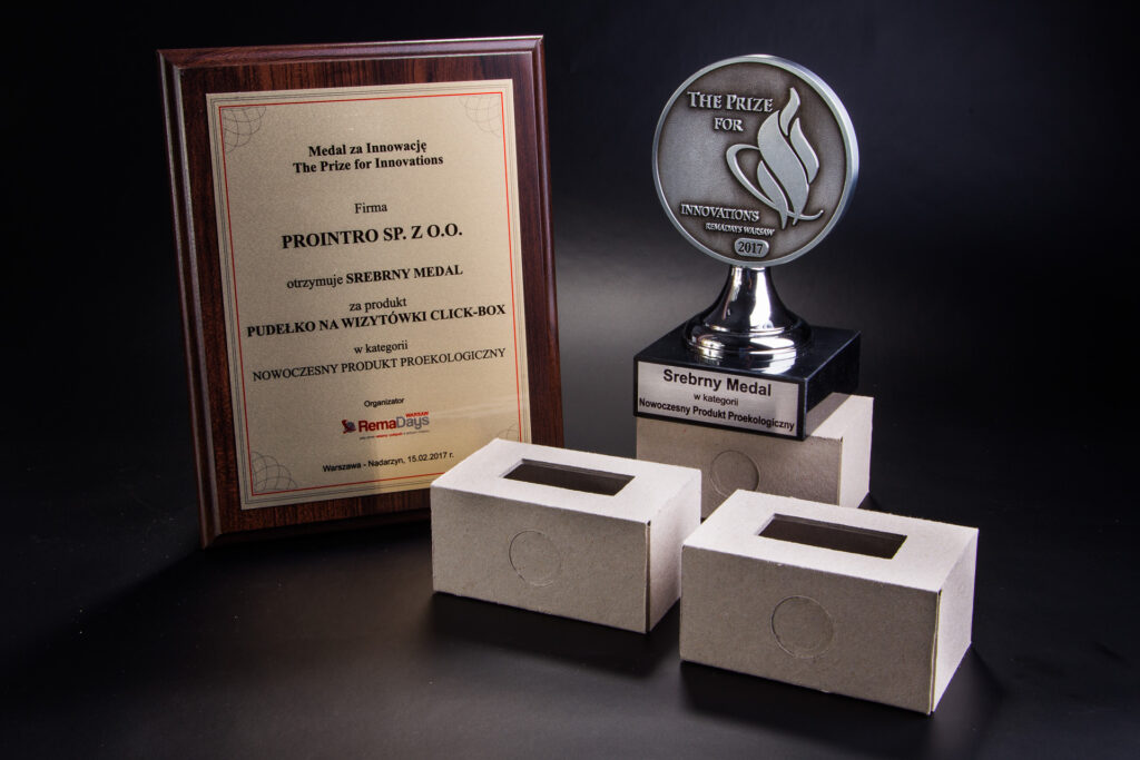 nagroda za innowacyjnosc pudelko na wizytowki z okienkiem img 1612